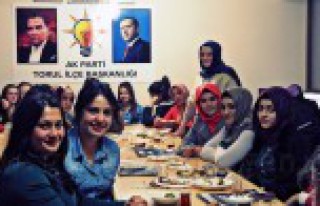 AK Parti Torul'da Her Hafta Üniversitelilerle Buluşacak