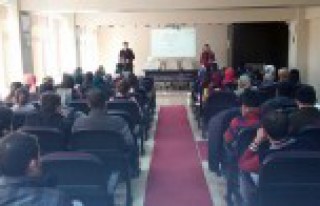 Köse'de Öğrencilere Afet Lojistiği Konferansı