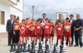 Sporla Hayat Bulan Okullar Projesi
