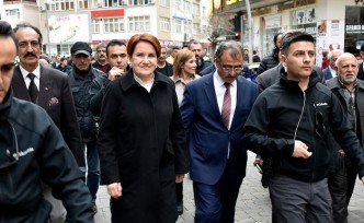 Akşener’den Gümüşhane’ye sürpriz ziyaret