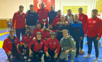 GÜ güreş takımı Türkiye şampiyonu oldu