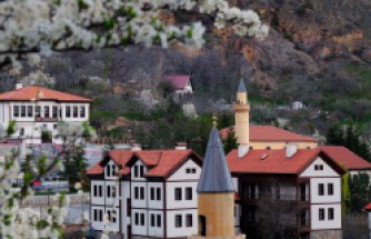 Tarihi mahallede bahar güzelliği | Süleymaniye çiçek açtı